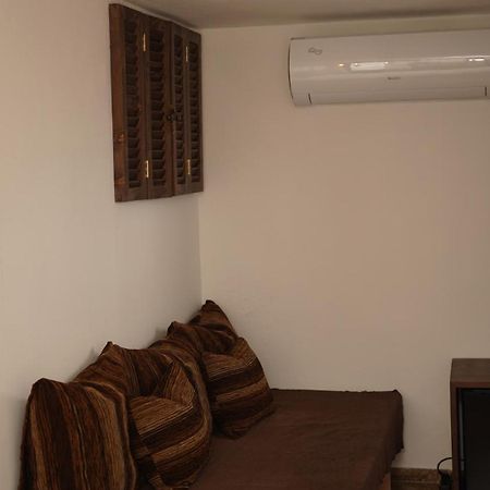 Relax Inn Корча Екстер'єр фото