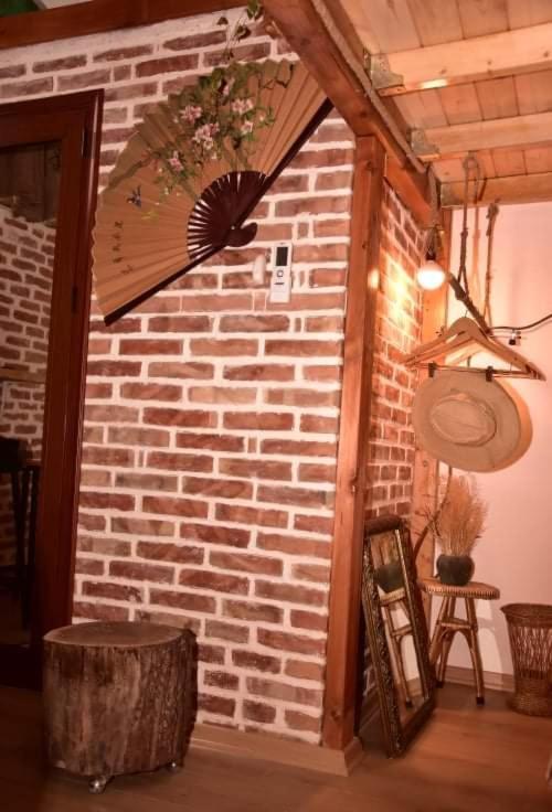 Relax Inn Корча Екстер'єр фото